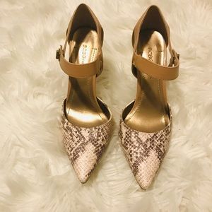 BCBGeneration heel shoes